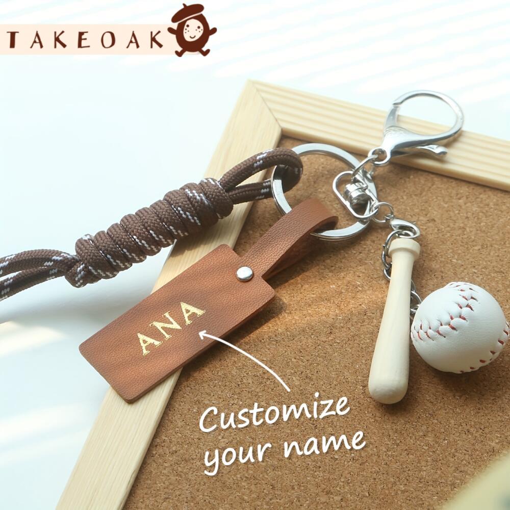 Monogram Keychain Leather - سلسلة مفاتيح رياضية مخصصة بالاسم، سلسلة