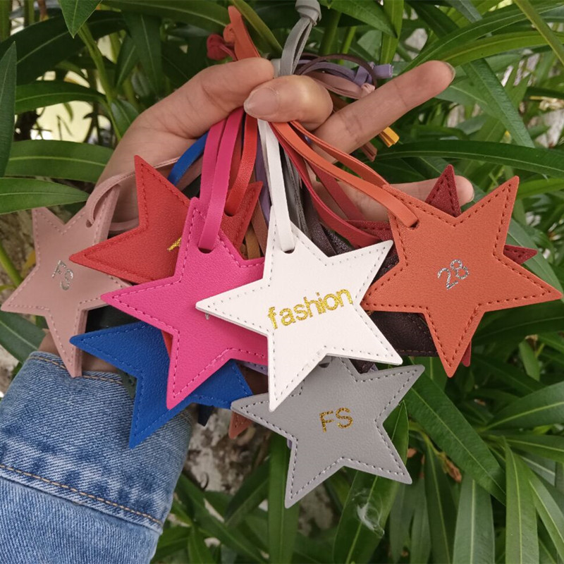 Monogram Keychain Leather - 1 قطعة الأحرف الأولى الحرة الخماسية